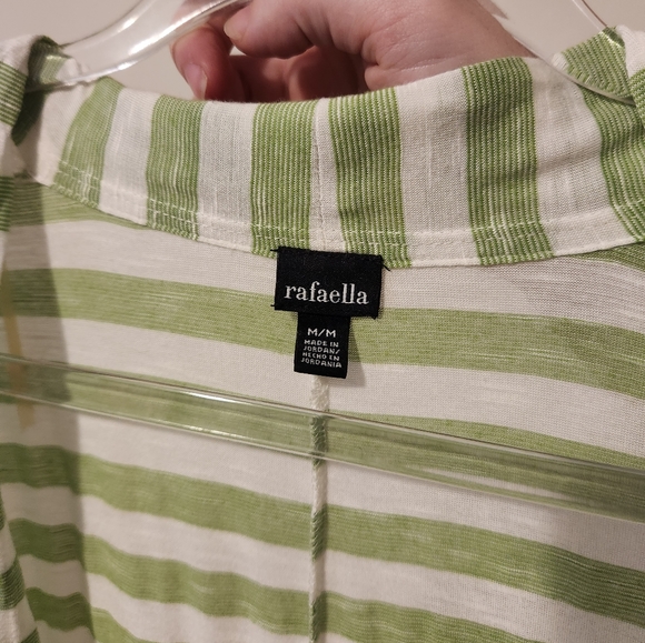 Green and white striped cover-up - Picture 2 of 3